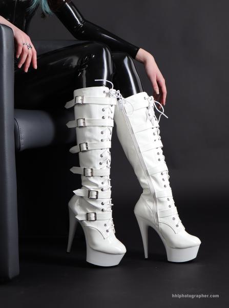 Plateau High Heels Stiefel weiß mit Schnallen